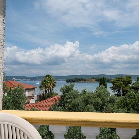 Apartments And Rooms By The Sea Mrljane, Pasman - 327 Nevidane Экстерьер фото